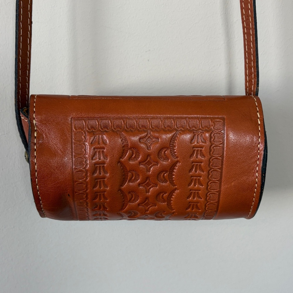 Patricia Nash Amatrice Tooled Italian Leather Roll Crossbody Bag Brown - Picture 7 of 10